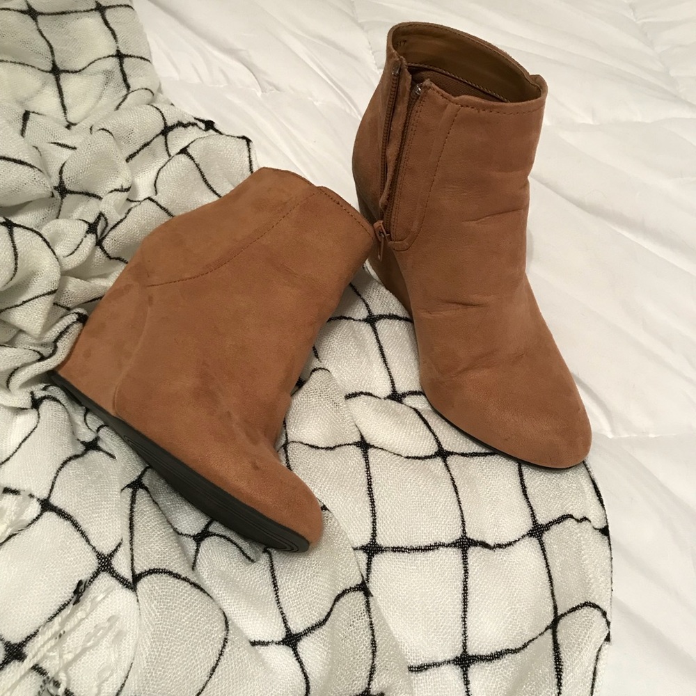 Cute suede wedge booties